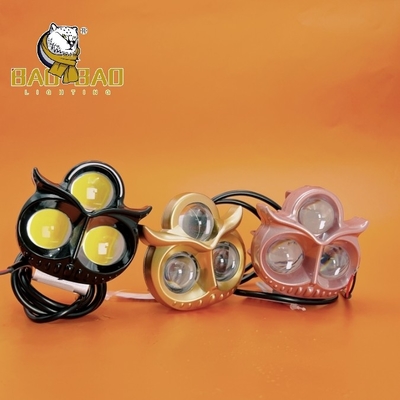 Owl Light 3 Eyes Weiß Gelb Doppelfarb Blitz Kunststoff Eisen Aluminium LED Nebellicht Scheinwerfer für Motor
